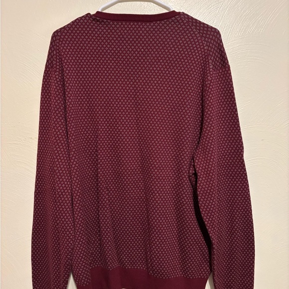 Lands' End Men's Deep Red V-Neck Sweater - Picture 6 of 7